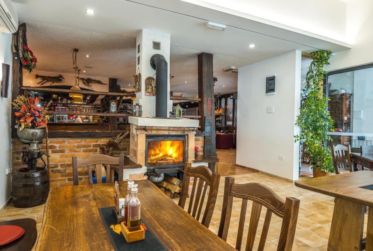 Hotel Center Bohinjsko Jezero Екстер'єр фото