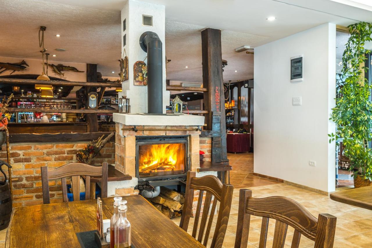 Hotel Center Bohinjsko Jezero Екстер'єр фото