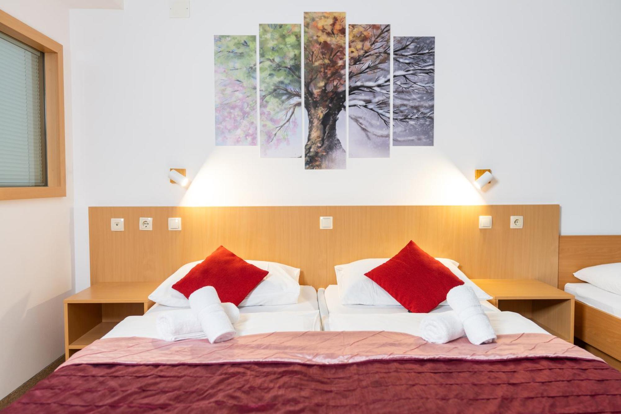 Hotel Center Bohinjsko Jezero Екстер'єр фото
